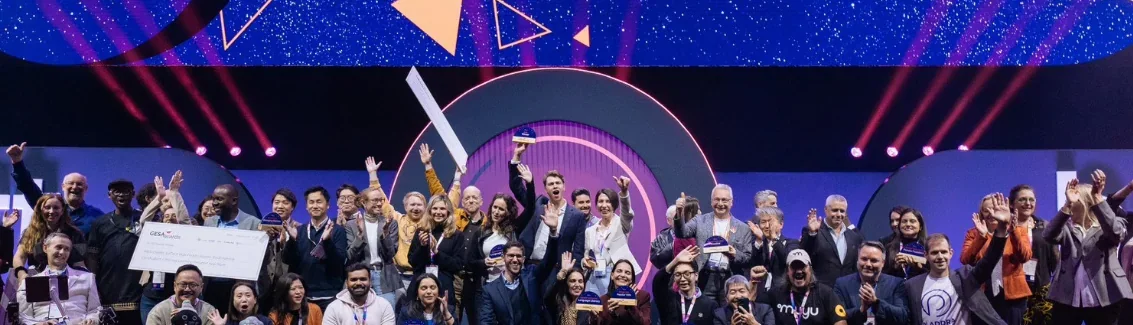 2025 年 GES Awards 頒獎舞台合影